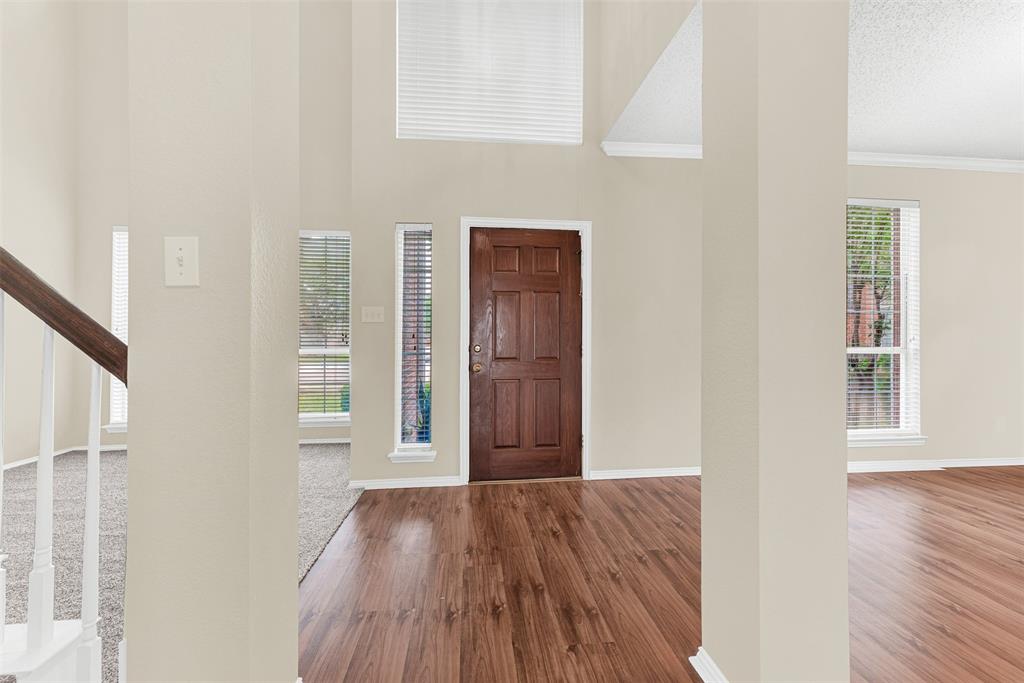 1101 Easton Lane
