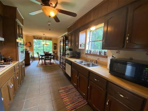 A home in Sulphur Springs