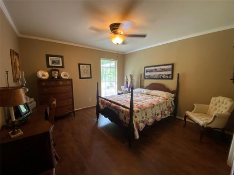 A home in Sulphur Springs
