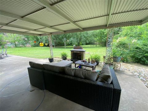 A home in Sulphur Springs