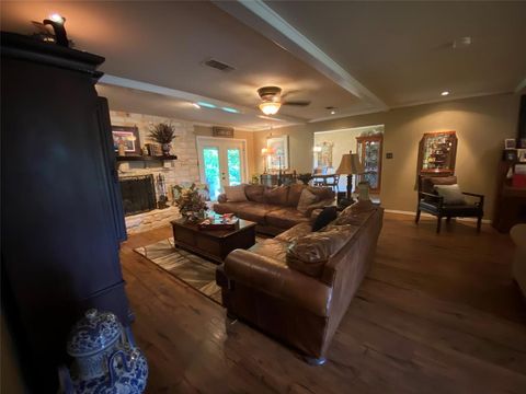 A home in Sulphur Springs