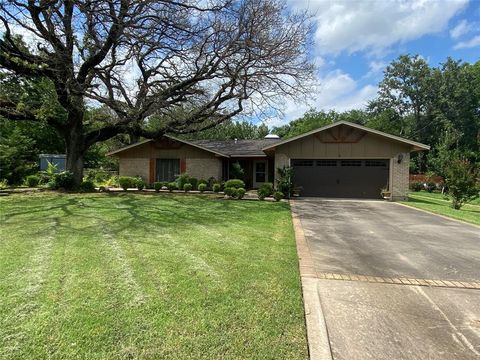 A home in Sulphur Springs