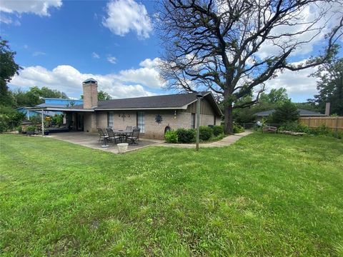A home in Sulphur Springs