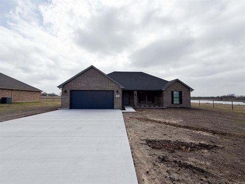 Photo of 406 Krajca Road, Ennis, TX 75119 (MLS # 21195334)