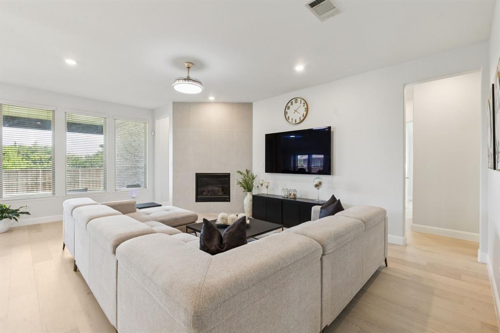 3009 Charles Drive