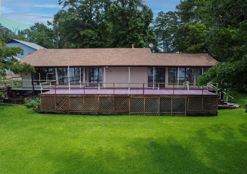2759 Lake Breeze