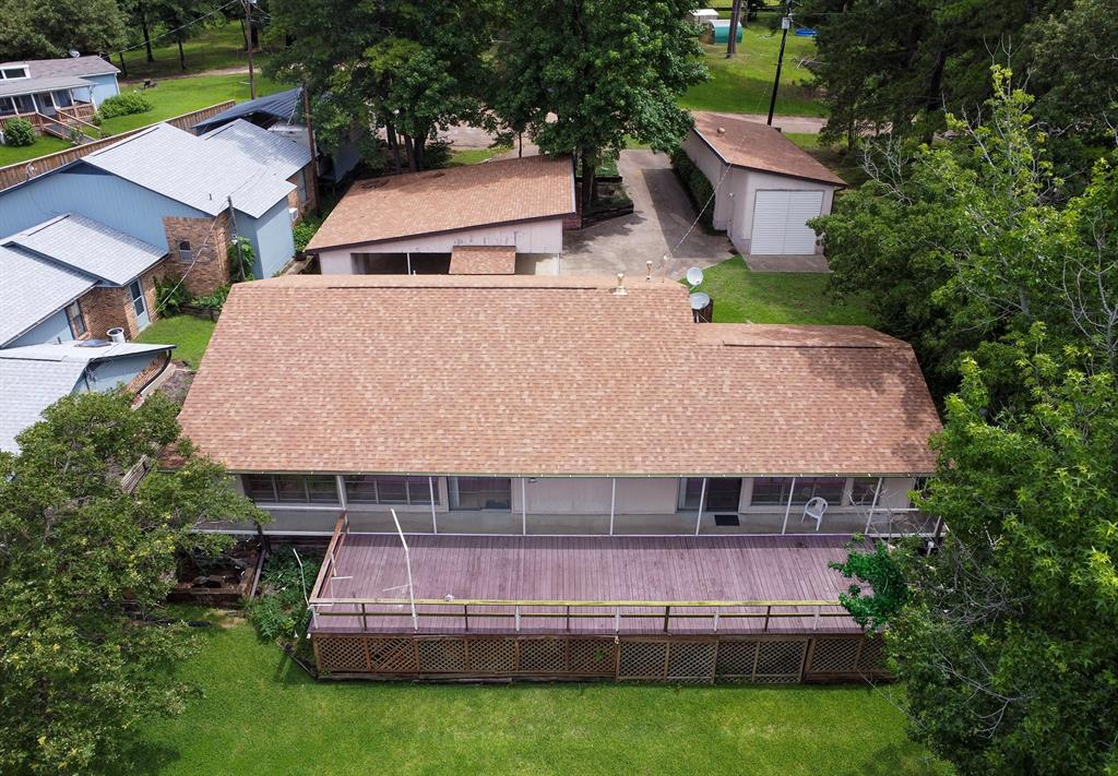 2759 Lake Breeze