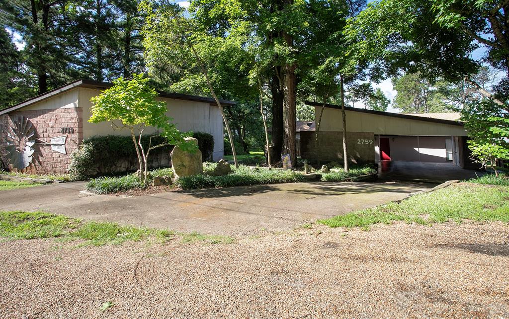 2759 Lake Breeze