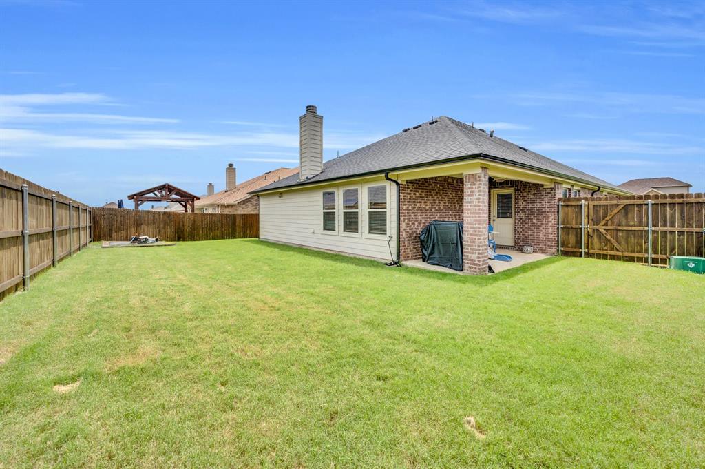 111 Broken Arrow Street