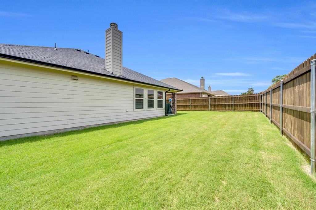 111 Broken Arrow Street