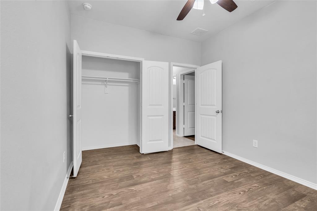 Rolling Mdws East - Residential