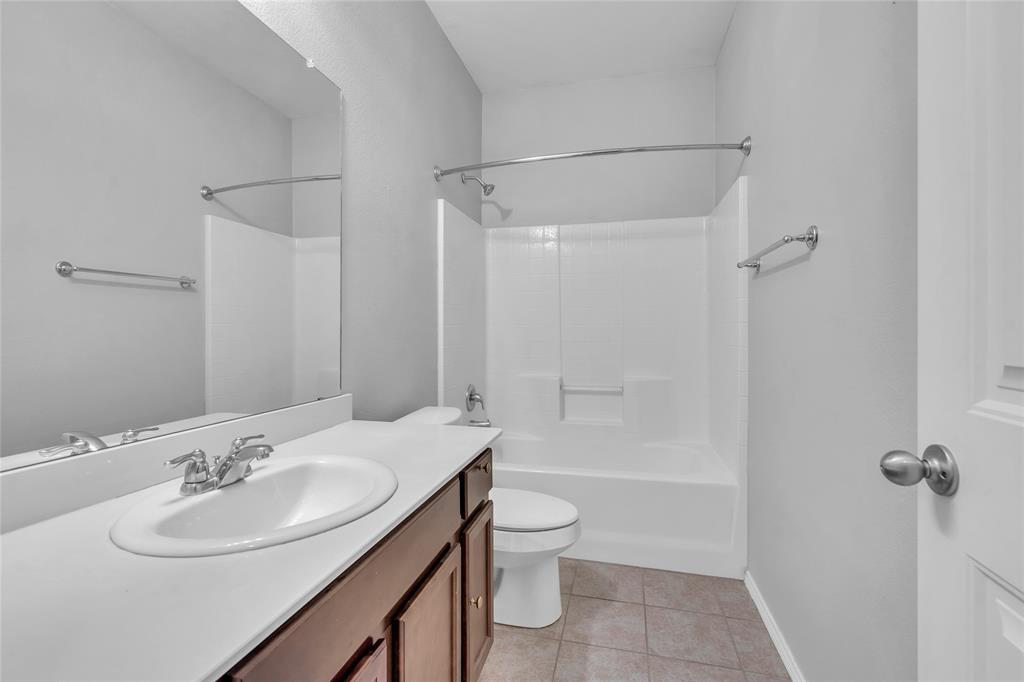 Rolling Mdws East - Residential