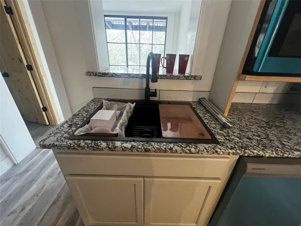 Ravinia Terrace - Residential Lease