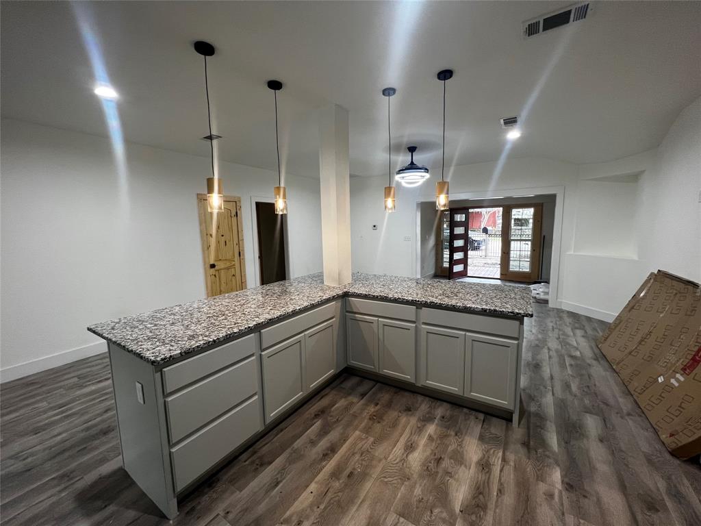 Ravinia Terrace - Residential Lease