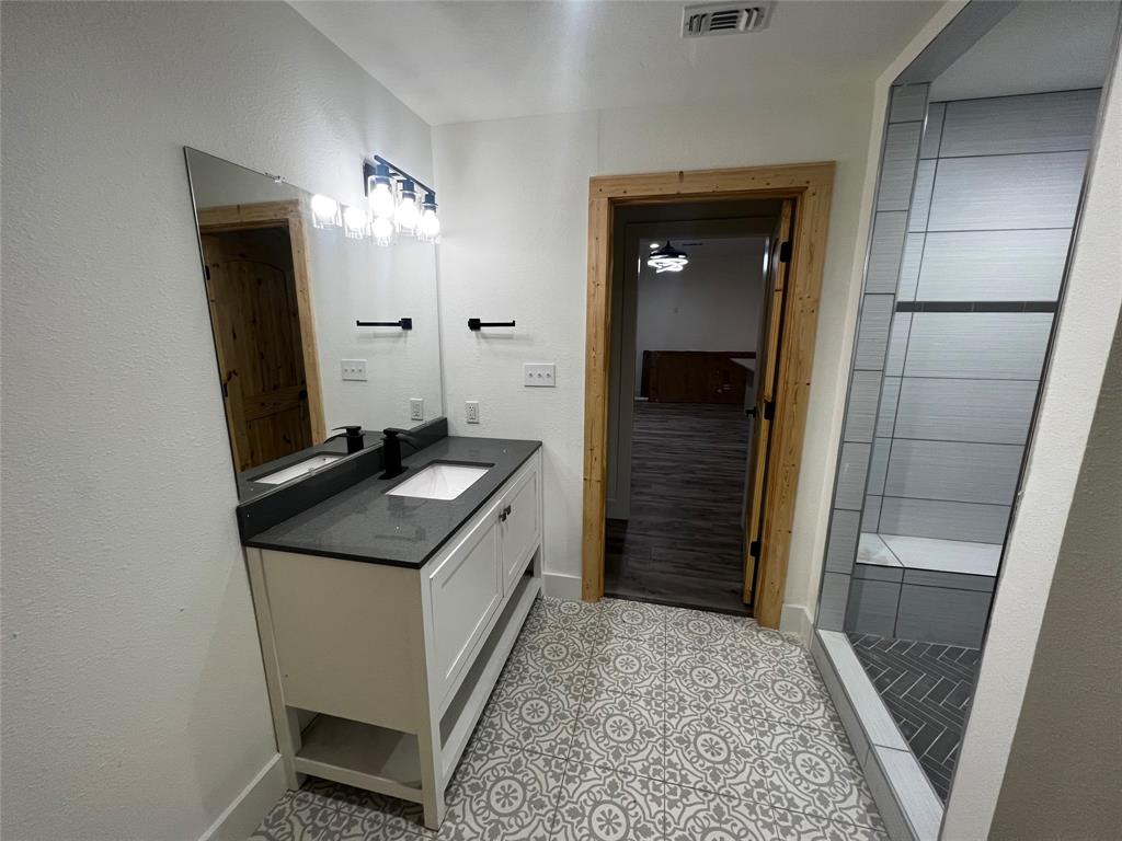 Ravinia Terrace - Residential Lease