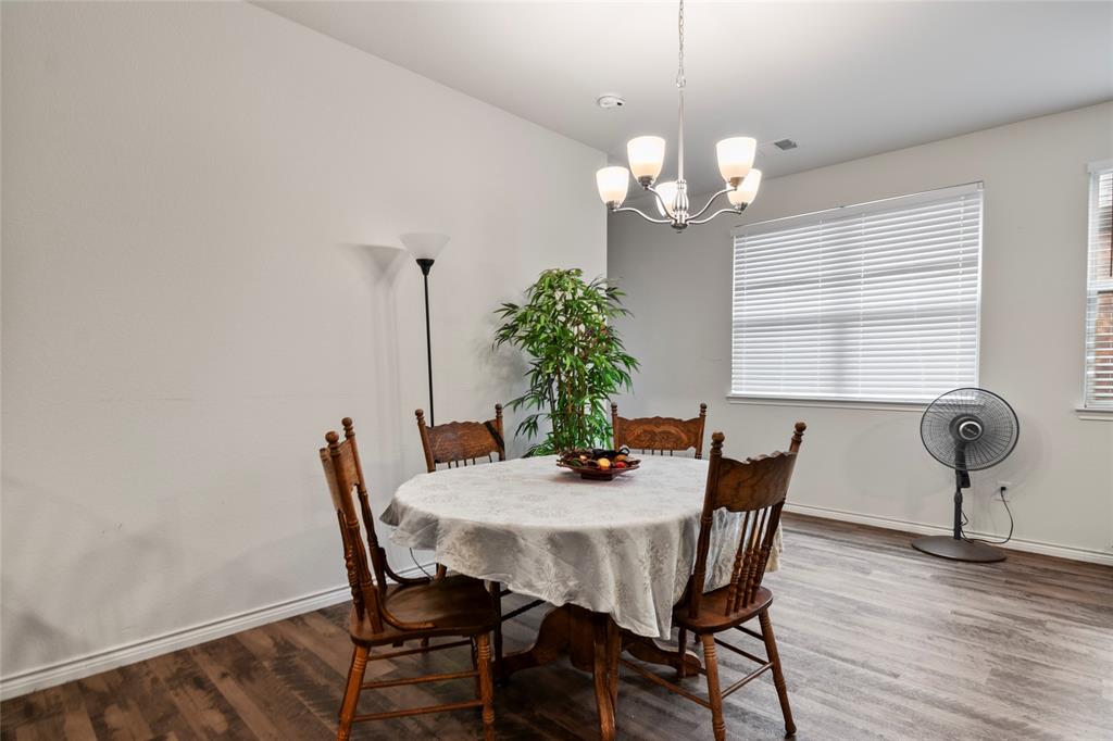 Valencia On The Lake - Residential