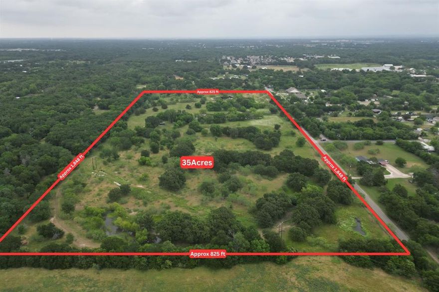 Don’t miss this rare opportunity to develop prime land; the possibilities are endless! NO restrictions (per the city), giving you the freedom to design, build, or develop exactly what you’ve envisioned.