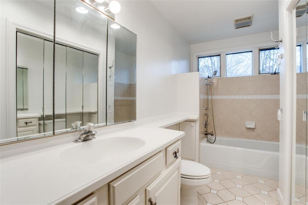 Preston Place 04 - Residential Lease