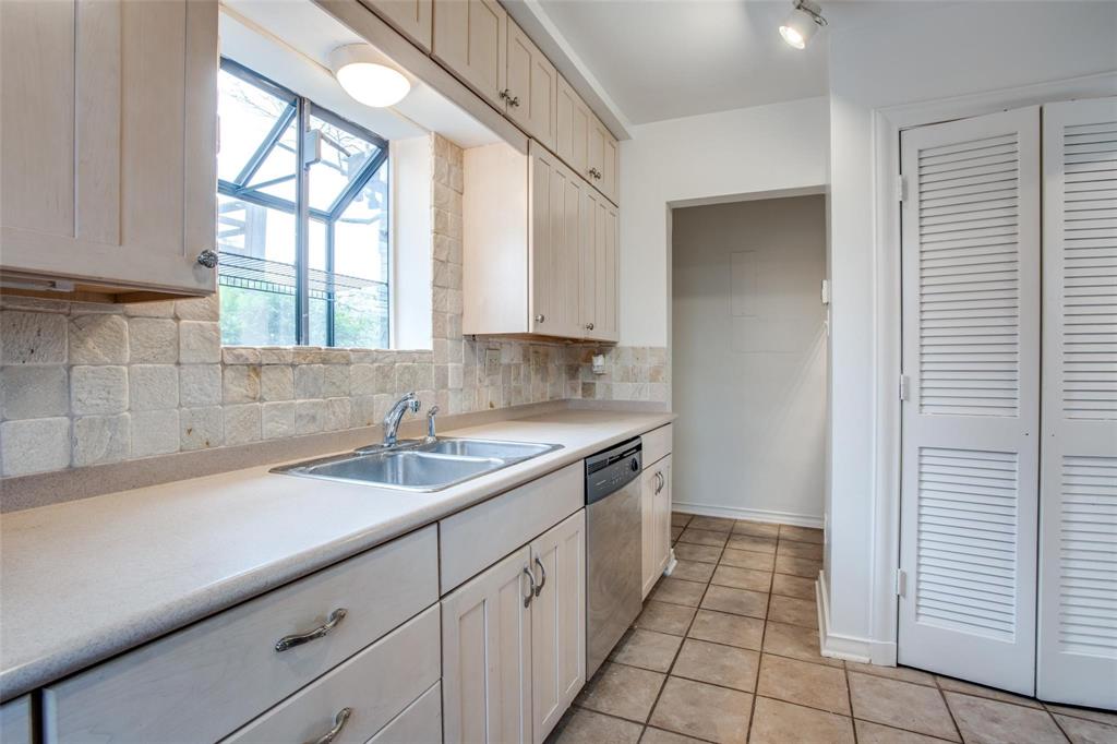 Preston Place 04 - Residential Lease