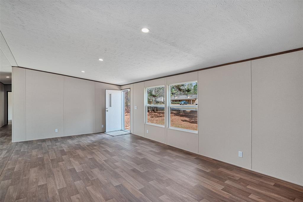 210 S Cloverleaf Drive