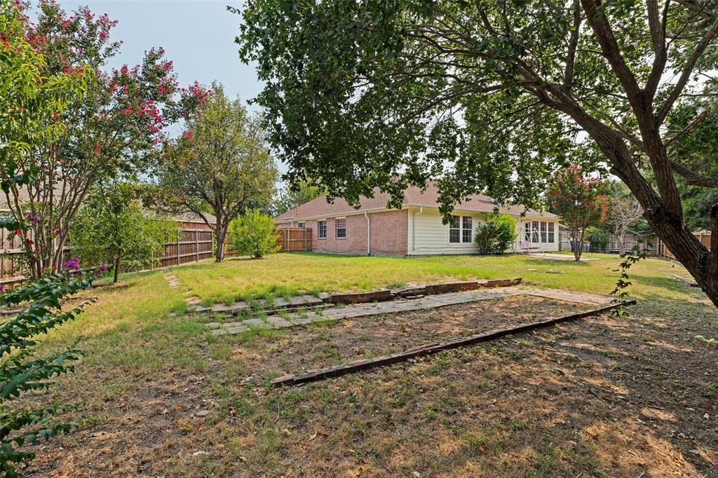 1412 Sleepy Hollow Drive
