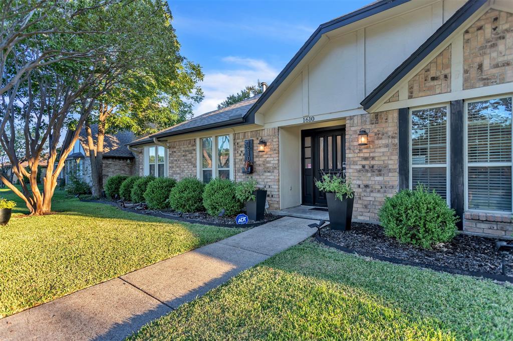 1610 Rainbow Drive