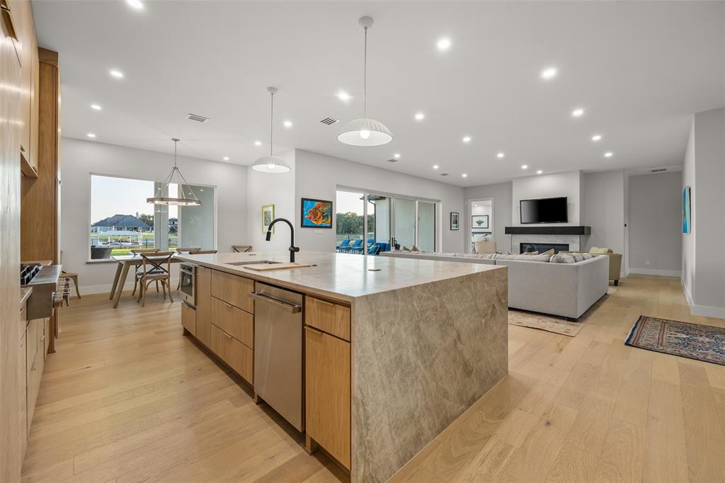 Laguna Bay - Residential