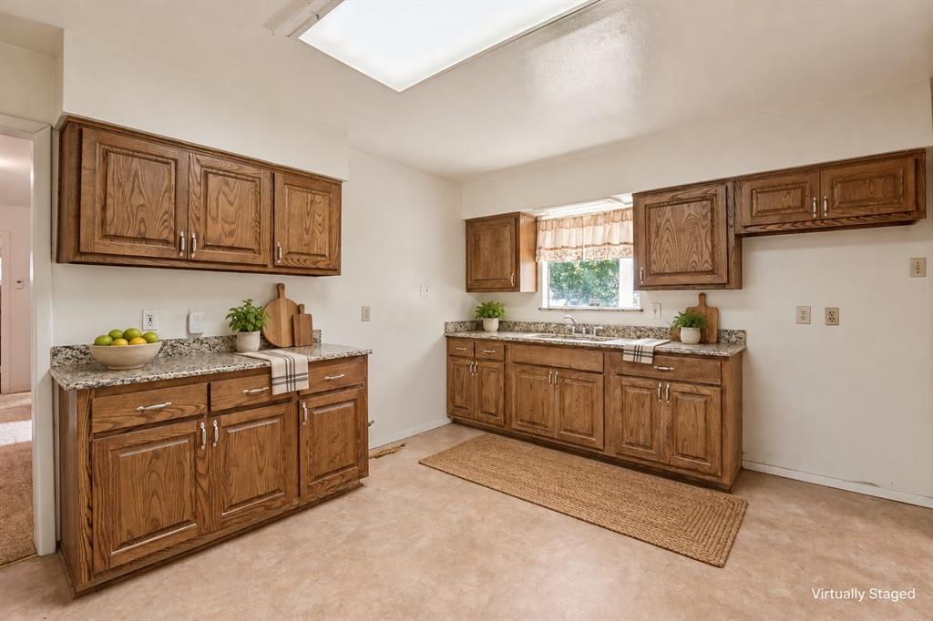 2528 Rugby Lane