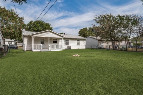 Tiny photo for 2528 Rugby Lane, Farmers Branch, TX 75234 (MLS # 21396439)
