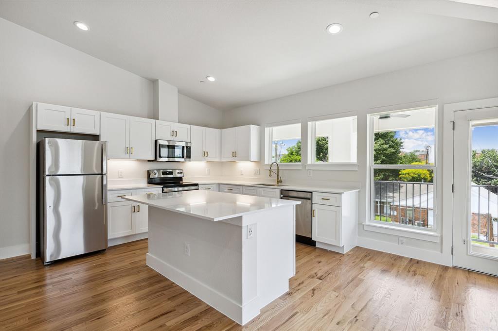 DANNELLYS SUMMIT HILL - Residential Income