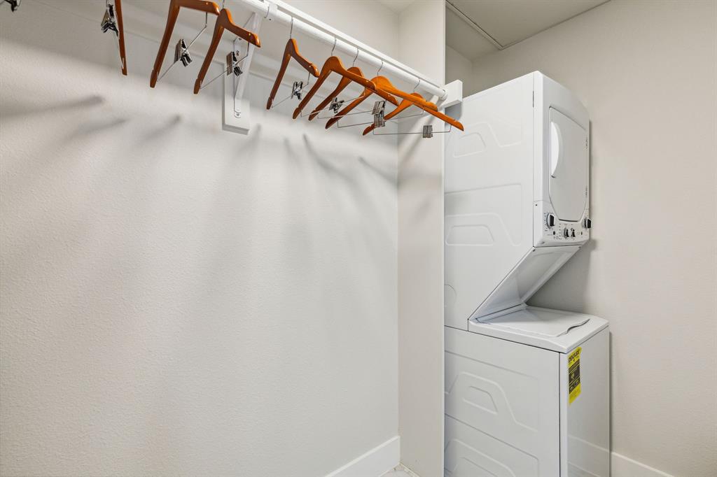 DANNELLYS SUMMIT HILL - Residential Income