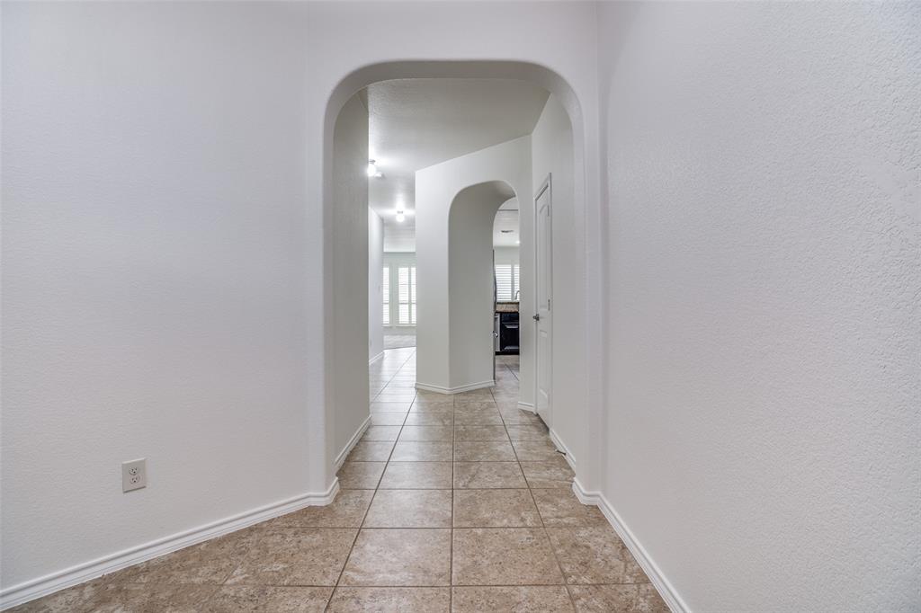 2936 Maple Creek Drive