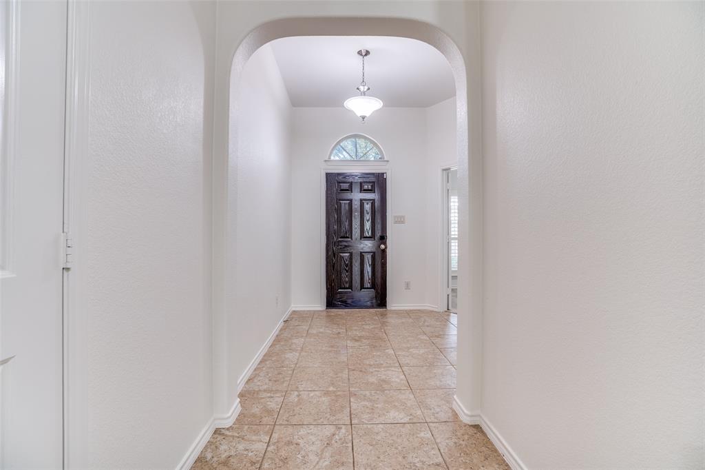 2936 Maple Creek Drive