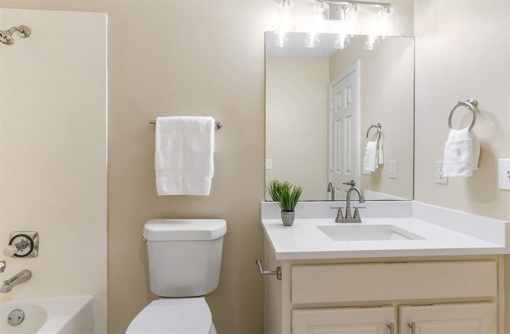 Village Of Eldorado Ph V - Residential