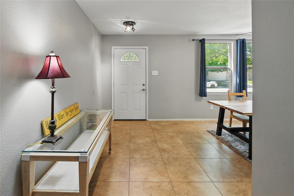 1833 Ramada Trail