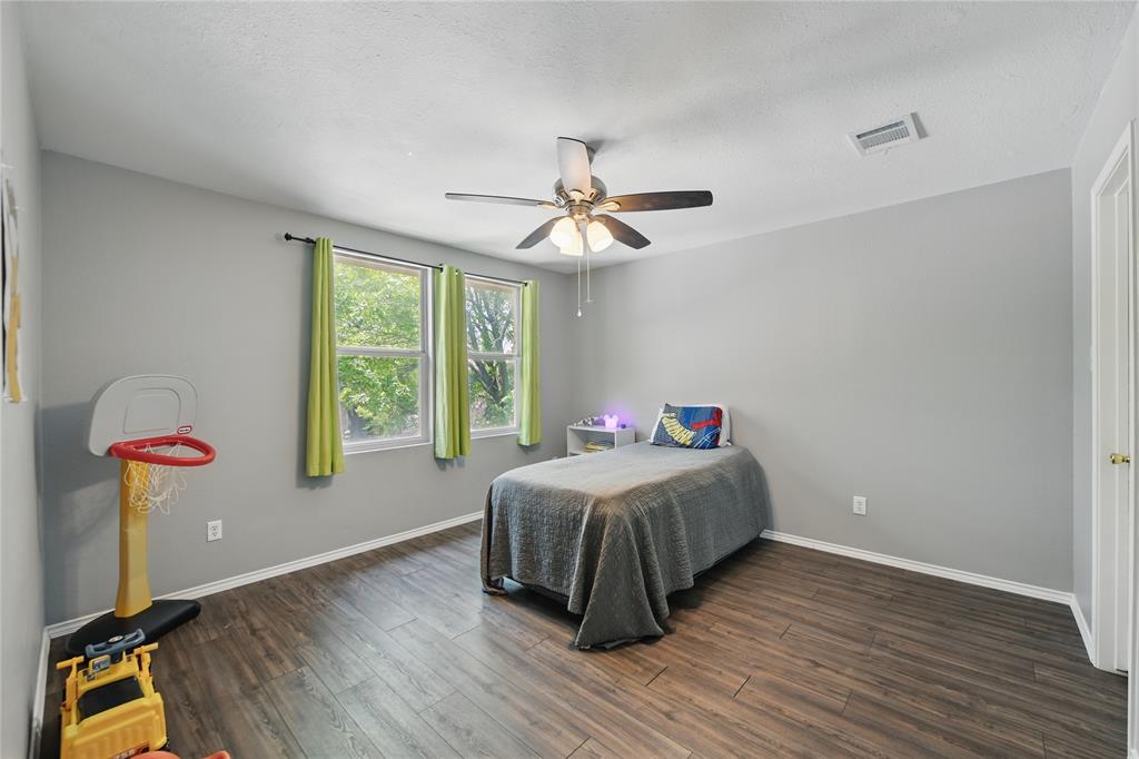 Fort Worth, Texas 76247, United States, 5 Bedrooms Bedrooms, ,3 BathroomsBathrooms,Residential,Active,131019