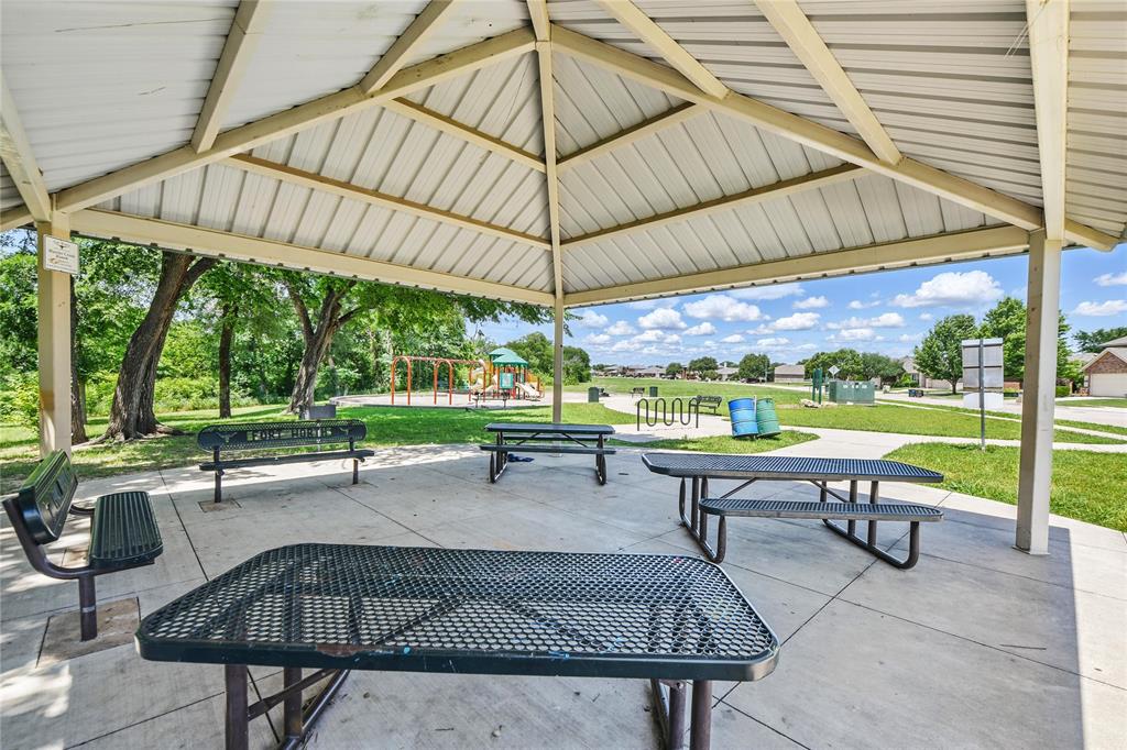 Fort Worth, Texas 76247, United States, 5 Bedrooms Bedrooms, ,3 BathroomsBathrooms,Residential,Active,131019