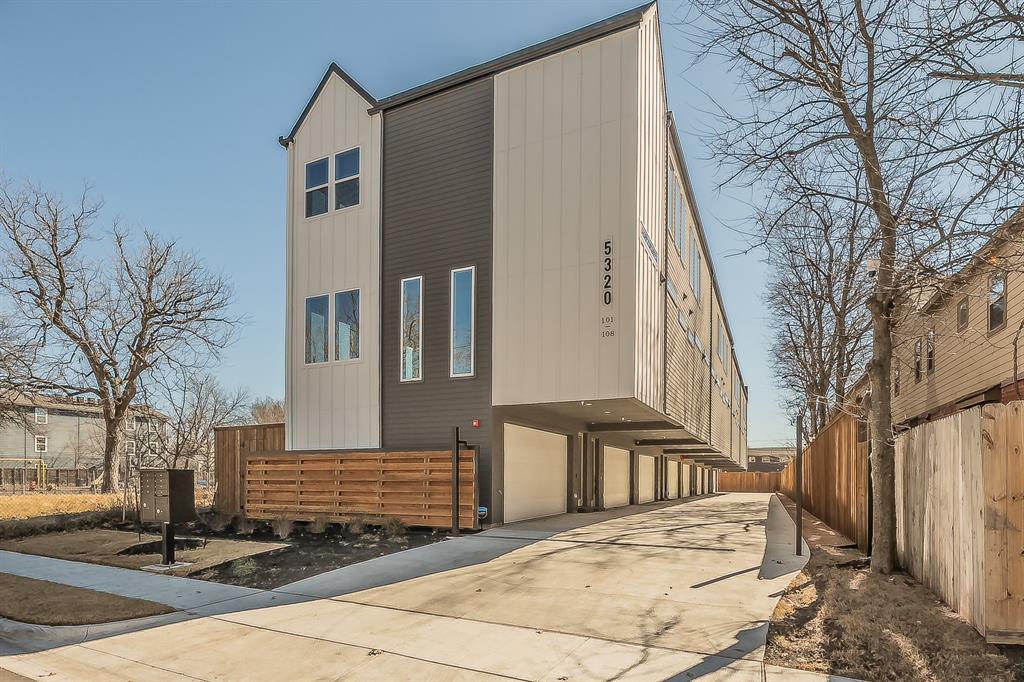 East Columbia Place - Residential