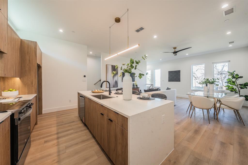 East Columbia Place - Residential