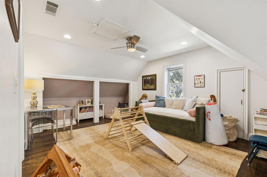 Forest Hills - Residential