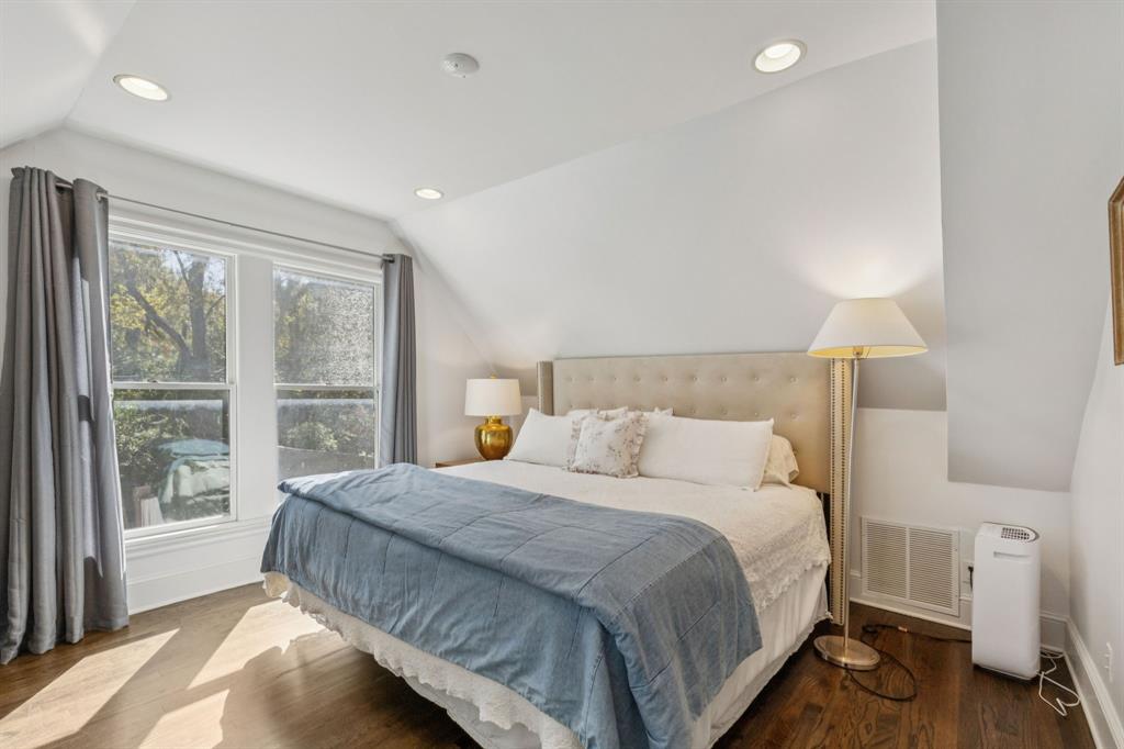 Forest Hills - Residential