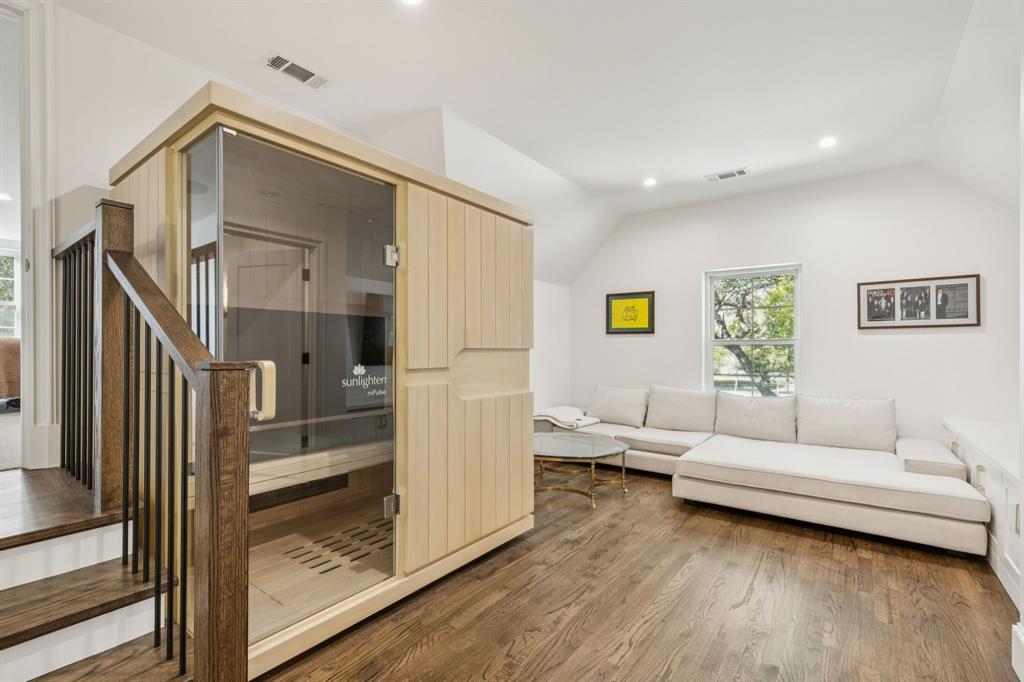 Forest Hills - Residential