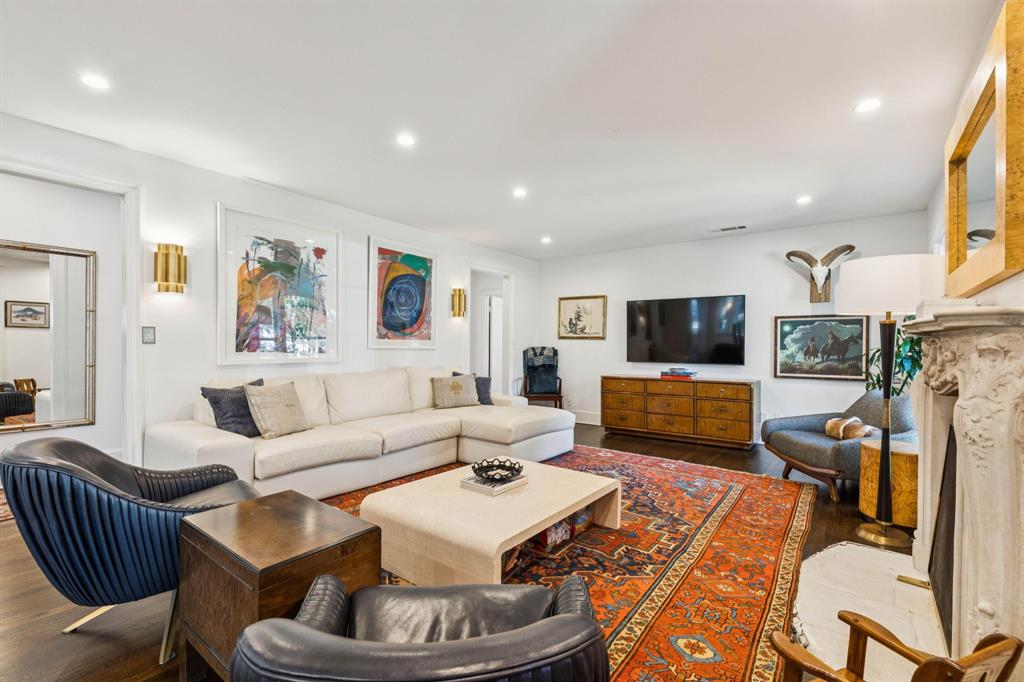 8184 Santa Clara Drive