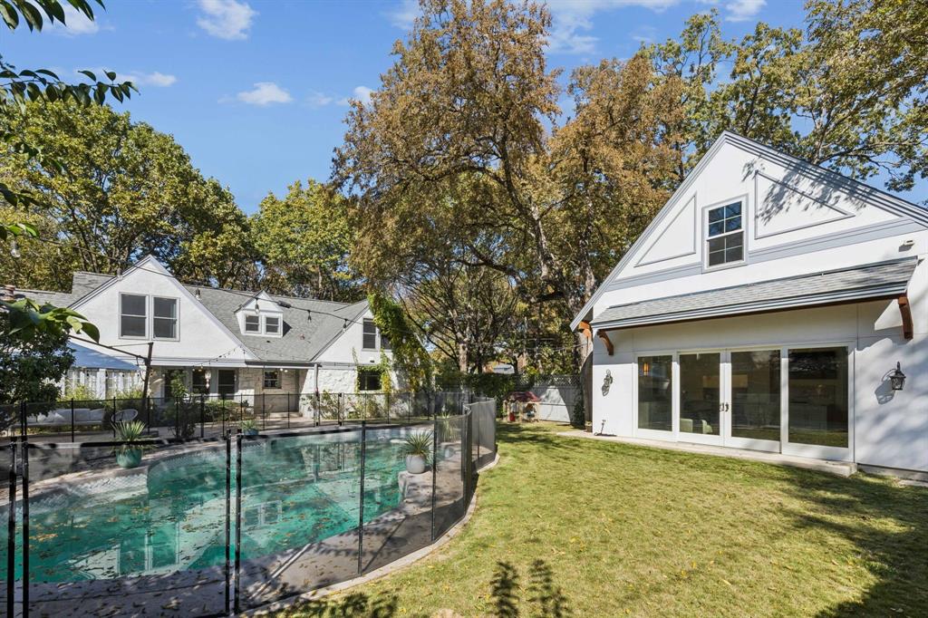 Forest Hills - Residential