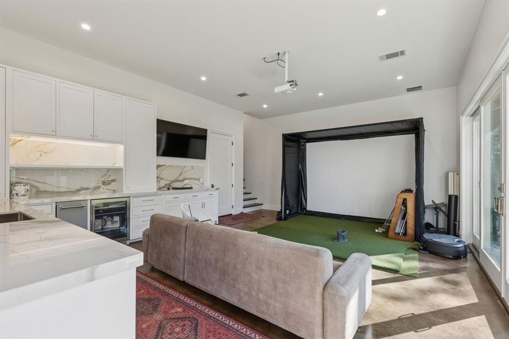 Forest Hills - Residential