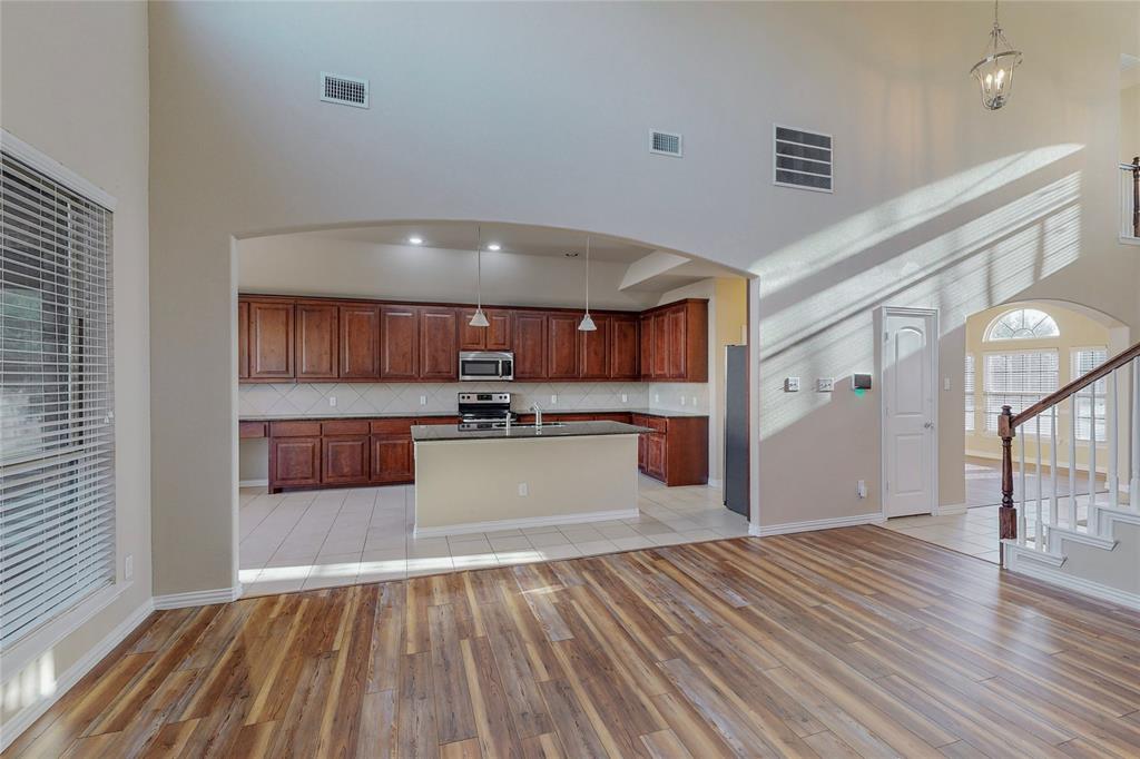 Photo 9 of 38 of 117 Bugle Call Road house