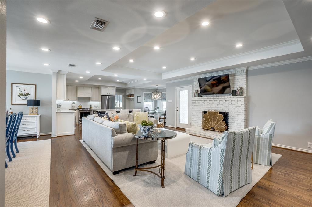 6470 Woodcrest Lane