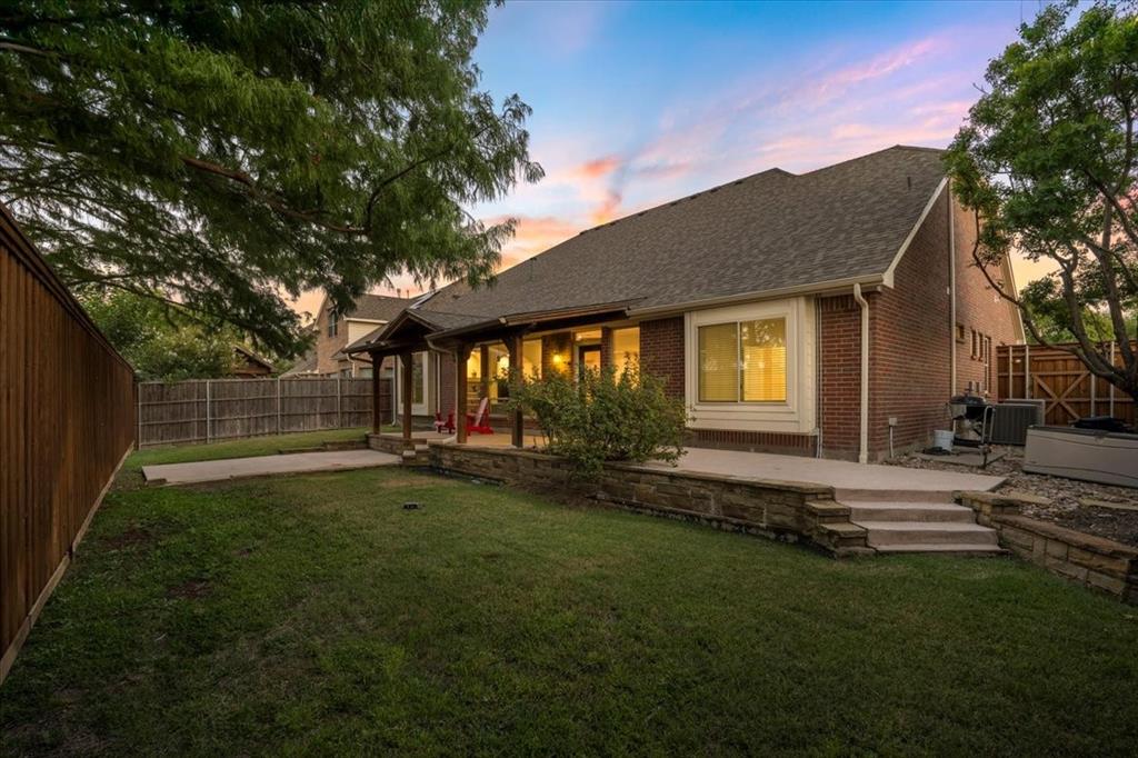 2501 Green Oak Drive