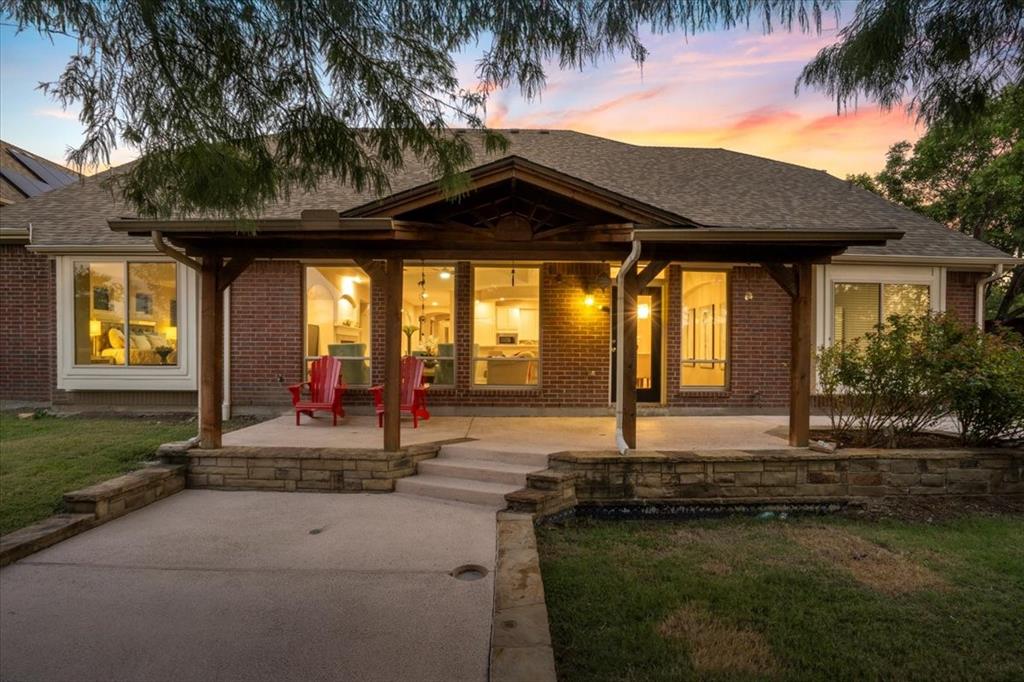 2501 Green Oak Drive