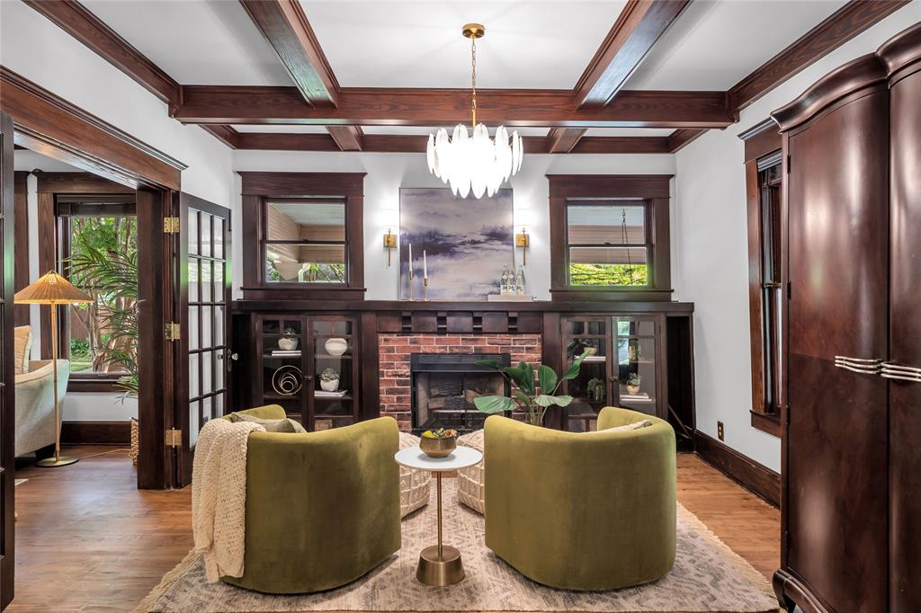 Winnetka Heights - Residential